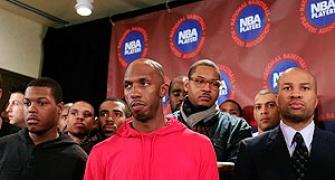 Lockout: NBA season put off till Dec 15