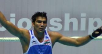 Boxers Devendro, Manoj qualify for London Olympics