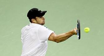 Roddick battles past Lu in Shanghai