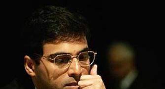 Anand bounces back in Final Masters
