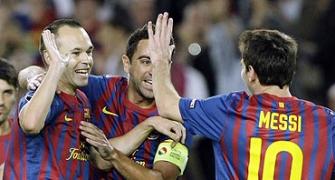 CLeague:  Wasteful Barca down Plzen; Last gasp win for Gunners