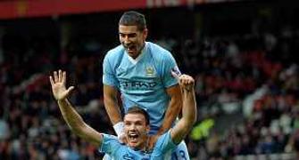 Rampaging City hit United for six in Manchester derby