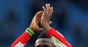 Sunderland striker Gyan to join Al-Ain on loan