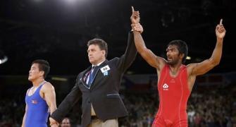 Grappler Yogeshwar Dutt clinches bronze