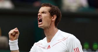 Murray sees off Tsonga, faces Federer in final