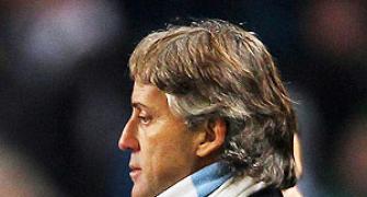 Man City manager Mancini agrees new five-year deal