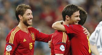 Spain down France to underline winning credentials