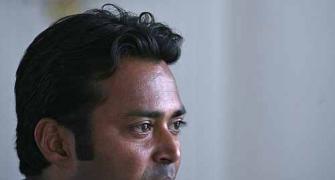 Paes refuses to play politics in Indian Olympic row