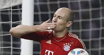 Bundesliga: Robben hat-trick sees Bayern rout Berlin