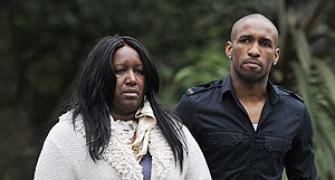 Fiancee makes appeal on Twitter to pray for Muamba