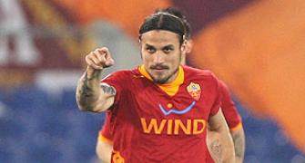 Serie A: Roma beat Genoa, inch closer to third spot