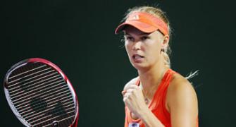 Miami Masters: Wozniacki sinks Serena, Sharapova tops Na
