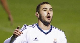 Benzema, Kaka steer Real to King's Cup win