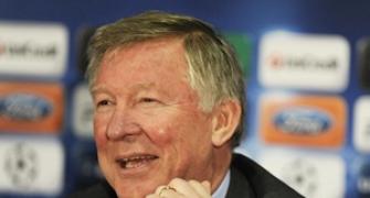 Manchester United to honour manager Ferguson