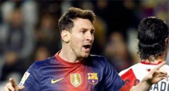 Messi hits 301 career goals mark in Rayo rout