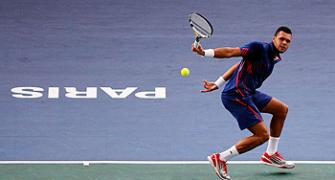 Paris Masters: Tsonga books spot in third round