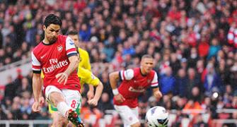 EPL: Arsenal leapfrog to third after late goals