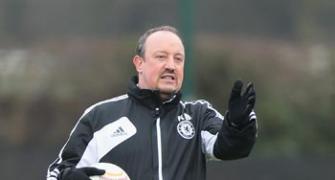 Benitez to continue rotating for Chelsea fixture frenzy