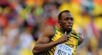 Bolt leads Jamaican assault on 200m final