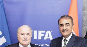 India wins right to host 2017 Under-17 FIFA World Cup