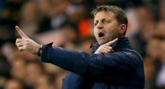 Inexperienced Sherwood in charge at Spurs