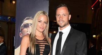 Pistorius shoots girlfriend dead; police yet to confirm
