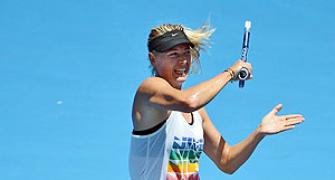 Sharapova gets match practice by roughing up young Oz boys
