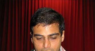 Tata Steel Chess: Anand crushes Aronian to take joint lead