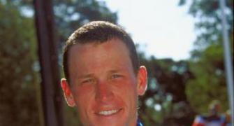 IOC strips Armstrong of 2000 Olympics time trial bronze