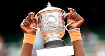 Relentless Serena powers to French Open title