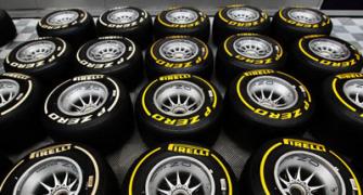 Pirelli to keep F1 tyres unchanged for now
