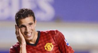 Van Persie fit for action after hip injury