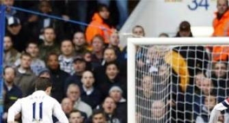 Bale and Lennon lift Spurs to win over Arsenal