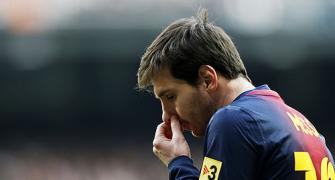 Barcelona play down Messi exit rumours