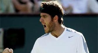 Del Potro ends Djokovic's unbeaten run, meets Nadal