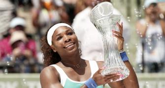 Photos: Williams sinks Sharapova for Miami title