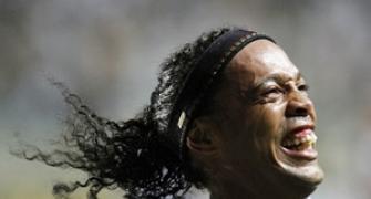 Ronaldinho sparks Atletico Libertadores comeback