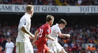 Bale strikes to boost Spurs' Champions League bid