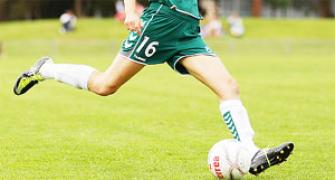 Korean women's soccer in row over gender issue