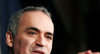 Chess: Kasparov backs Carlsen, says 'new generation deserves new champion'