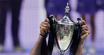 Serena ends dominant year with WTA Championship crown