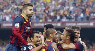 Football roundup: Barca win Clasico; Torres strikes takes Chelsea to 2nd