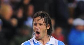 Man City sign defender Demichelis from Atletico