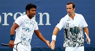 Paes-Stepanek fight their way into US Open doubles semis