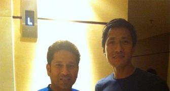 Indian football star Gouramangi Singh meets Tendulkar at MI practice