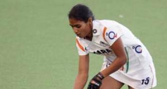 India beat Malaysia, enter semis of women's Asia Cup hockey