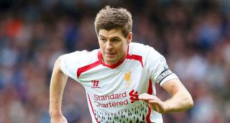 Gerrard nearly swapped Liverpool for Chelsea in 2005, claims report