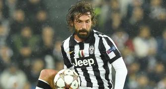 Serie A: Pirlo and Pjanic keep Juve, Roma flying
