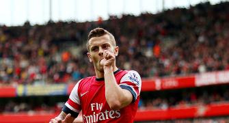 Injury-ridden Wilshere will be offered new Arsenal deal