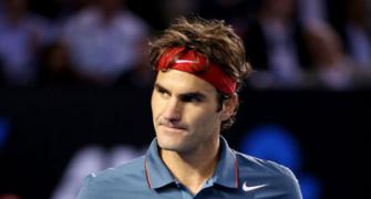 Aus Open: Federer bests Murray, books semi-final date with Nadal